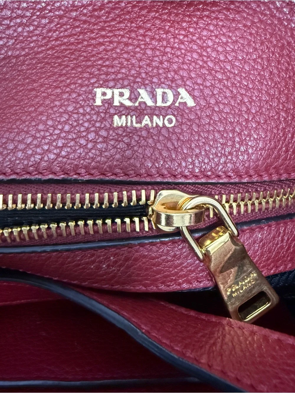 Prada Dual Strap Zip Tote Vitello Daino Medium Red